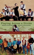 Cover: Playing across a Divide: Playing across a Divide - Oxford University Press Inc