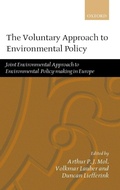 Cover: The Voluntary Approach to Environmental Policy - Oxford University Press