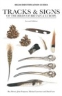 Cover: Tracks and Signs of the Birds of Britain and Europe - Helm