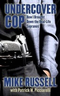 Cover: Undercover Cop - Thorndike Press