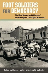 Abbildung von: Foot Soldiers for Democracy - University of Illinois Press