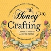 Abbildung von: Honey Crafting - Adams Media