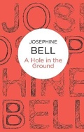 Cover: A Hole in the Ground - Macmillan Bello