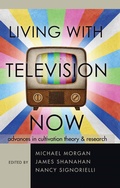 Cover: Living with Television Now - Peter Lang Verlag