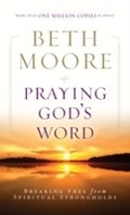 Cover: Praying God's Word - B & H International