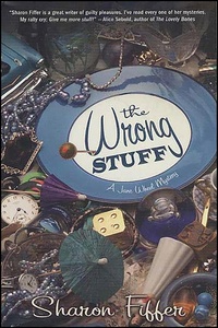 Abbildung von: The Wrong Stuff - Minotaur Books