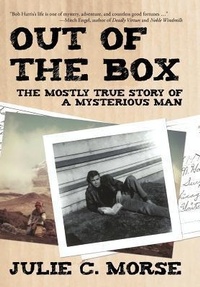 Abbildung von: Out of the Box - iUniverse