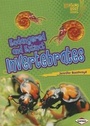 Cover: Endangered and Extinct Invertebrates - Lerner Publishing Group