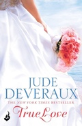 Cover: True Love: Nantucket Brides Book 1 (A beautifully captivating summer read) - Headline Eternal