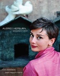 Cover: Audrey Hepburn, Elegant Spirit - Pan Books