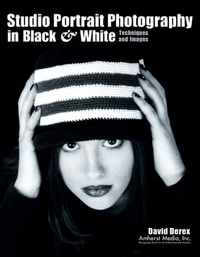 Abbildung von: Studio Portrait Photography In Black & White - Amherst Media