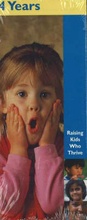 Cover: Raising Kids Who Thrive! 4 Years (Pack of 20 Pamplets) - Search Institute