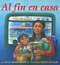 Cover: Al Fin En Casa (Home at Last) - Lee & Low Books