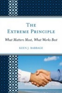 Bild: The Extreme Principle - Rowman & Littlefield Education