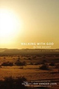 Cover: Walking with God in the Desert Pack: Participant's Guide with DVD - Zondervan