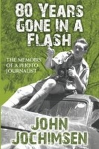 Abbildung von: 80 Years Gone in a Flash - Andrews UK