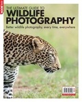 Cover: The Ultimate Guide to Wildlife Photography - Dennis Publishing