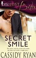 Cover: Secret Smile - Entwined Publishing