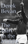 Cover: The Man in the Middle - Seren