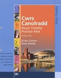 Cover: Cwrs Canolradd: Pecyn Ymarfer (De / South) - Uned Iaith Genedlaethol Cymru CBAC