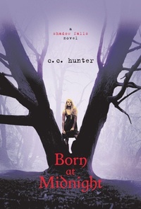 Enlarge image Cover: Born at Midnight - Saint Martin's Griffin,U.S.