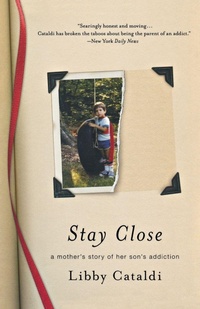 Enlarge image Cover: Stay Close - St Martin's Press