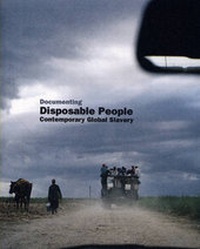 Abbildung von: Documenting Disposable People - Hayward Gallery Publishing