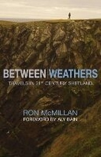 Abbildung von: Between Weathers - Sandstone Press Ltd