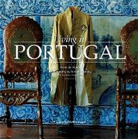 Enlarge image Cover: Living in Portugal - Flammarion
