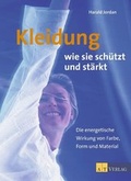 Cover: Kleidung - wie sie sch&uuml;tzt und st&auml;rkt - AT Verlag
