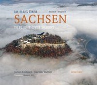 Abbildung von: Im Flug über Sachsen - Hinstorff