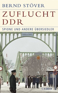 Abbildung von: Historische Bibliothek der Gerda Henkel Stiftung / Zuflucht DDR - C.H.BECK