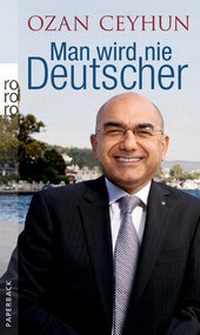 Enlarge image Cover: Man wird nie Deutscher - Rowohlt Taschenbuch