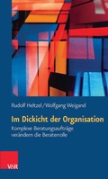 Cover: Im Dickicht der Organisation - Vandenhoeck & Ruprecht