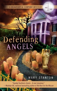 Enlarge image Cover: Defending Angels - Penguin USA