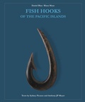 Cover: Fish Hooks of the Pacific Islands - Hirmer