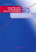 Cover: Junge Menschen an der Schwelle politischer M&uuml;ndigkeit - Waxmann