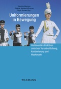 Cover: Uniformierungen in Bewegung - Waxmann