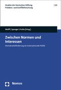 Cover: Zwischen Normen und Interessen - Nomos