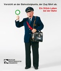 Cover: Vorsicht an der Bahnsteigkante, der Zug f&auml;hrt ab - Fromm + Rasch GmbH & Co. KG