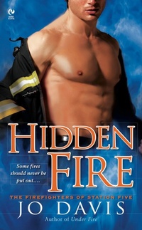 Enlarge image Cover: Hidden Fire - Signet