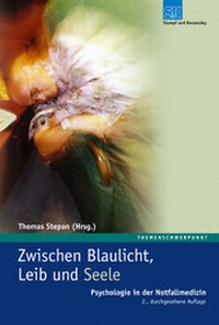 Abbildung von: Zwischen Blaulicht, Leib und Seele - Stumpf + Kossendey