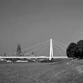 Cover: Rheinbr&uuml;cken / Rhine Bridges - Edition Axel Menges