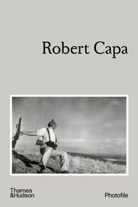 Enlarge image Cover: Robert Capa - Thames & Hudson Ltd