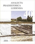 Cover: Between Foraging and Farming - Leiden University,Institute of Prehistory,The Netherlands