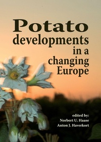 Enlarge image Cover: Potato developments in a changing Europe - Wageningen Academic Publishers