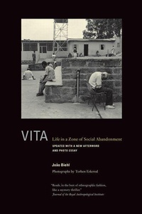 Bild vergrößern Bild: Vita - Naval Institute Press