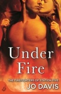 Abbildung von: Under Fire: The Firefighters of Station Five Book 2 - Headline Eternal