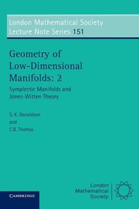 Abbildung von: Geometry of Low-Dimensional Manifolds: Volume 2 - Cambridge University Press