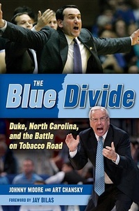 Abbildung von: The Blue Divide - Triumph Books